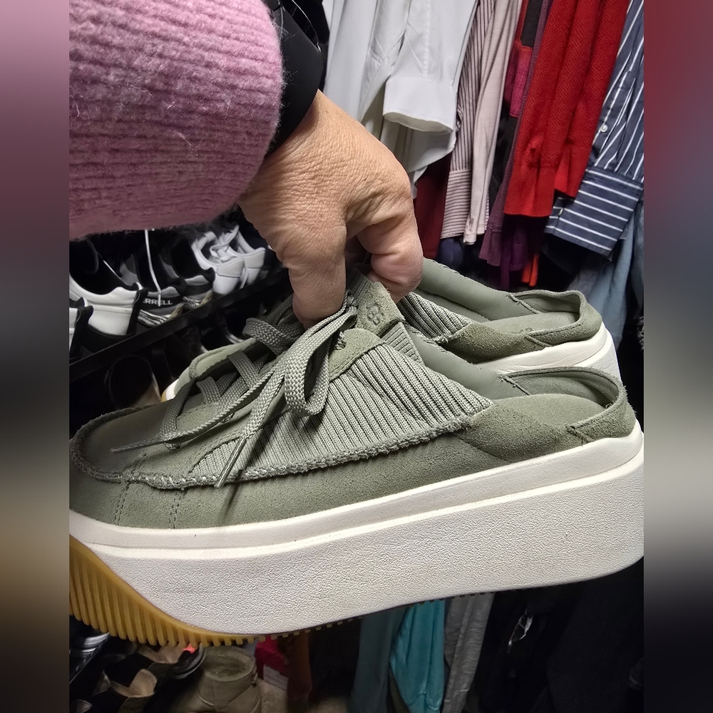Ugg on platform sneaker